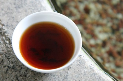 Yunnan Longrun Pu-erh Tea Cake-826 (Year 2011,Fermented, 357g)