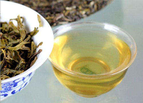Menghai Old Tree Pu’er Puerh Tea Cake Xishuangbanna Ancient Mountain Tea 380g