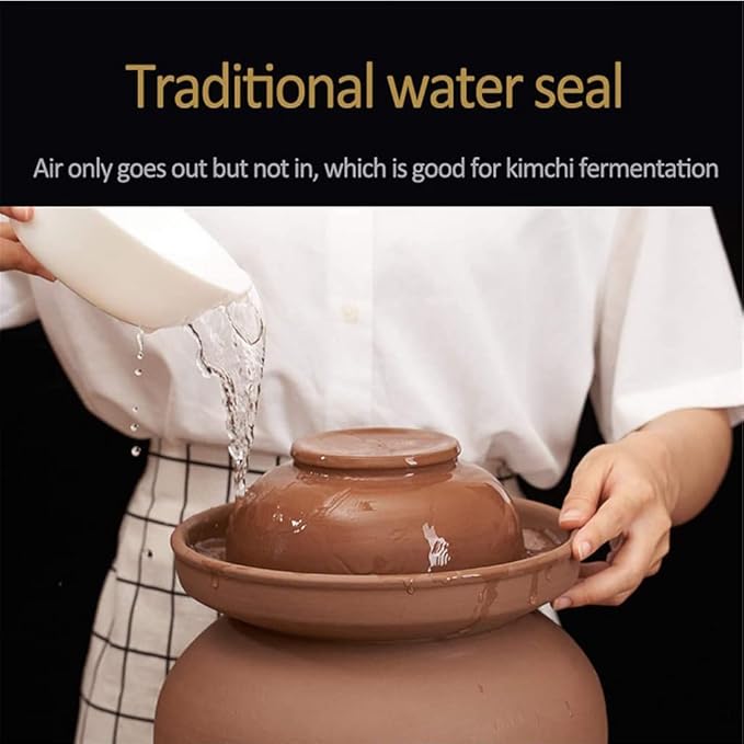 Traditional Chinese Porcelain Pickle Jar, Ceramic Fermenting Jar with Water Seal Airlock Lid, Stoneware Fermenter for Kimchi, Sauerkraut, 2.5KG