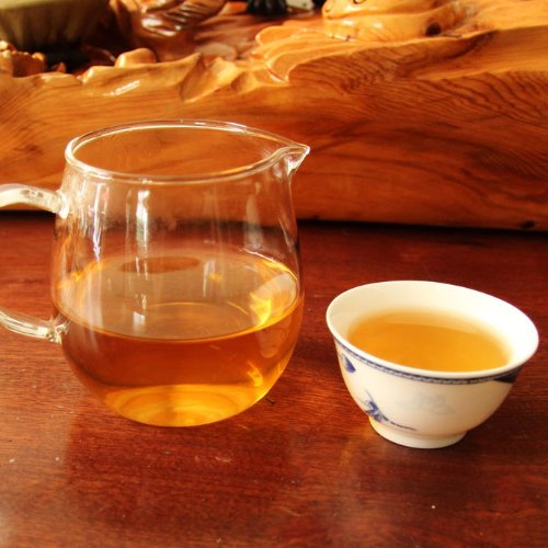 Large Snow Mountain Wild Tea Pure Material Wild Tea Tree Pu’er Pu Erh Tea Cake 357g
