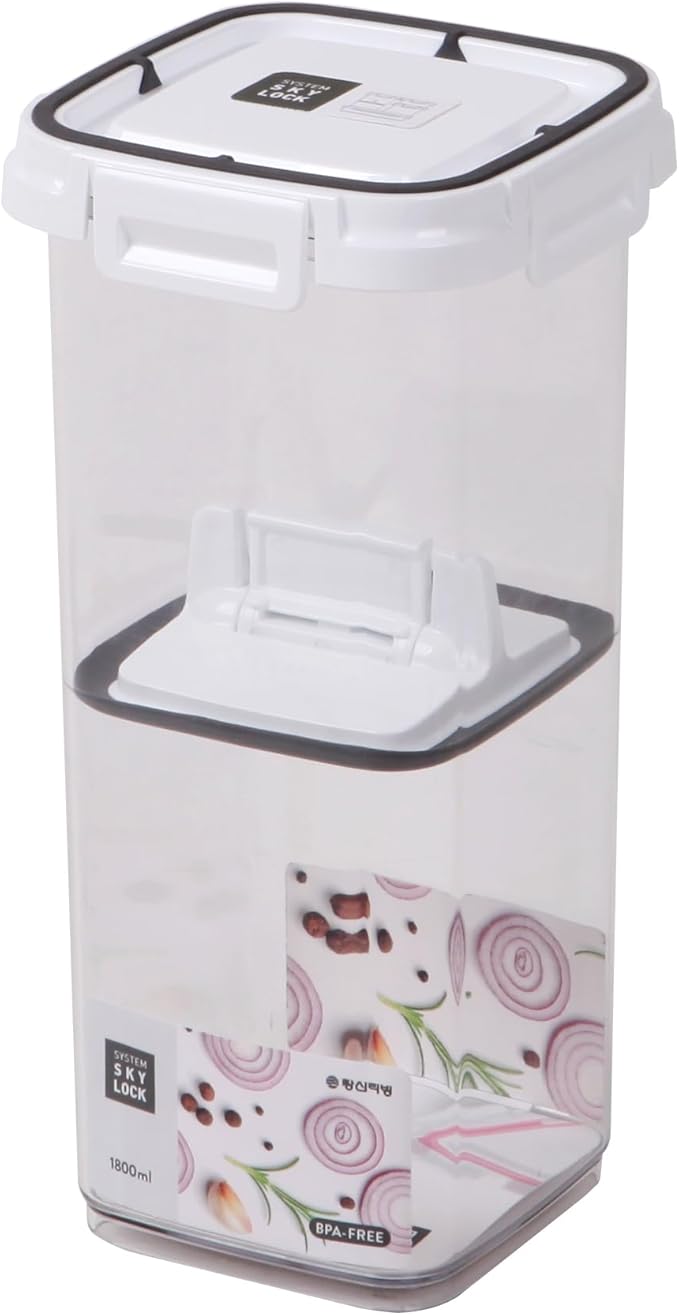 Pickle keeper Press Plate Food Storage Container Organizer for Kimchi Sauerkraut Fermentaion Airtight Lid Locking for Preserved Food (1800ml / 0.5 gal)