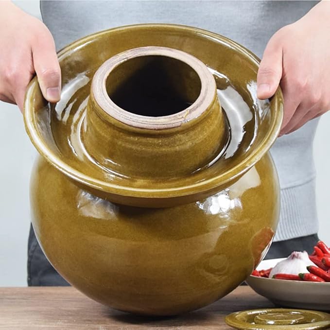 Traditional Thickened Ceramics Fermenting Jar,Yellow Porcelain Pickling Jar, Kimchi Pot with Lid Ceramic Food Storage,Water Seal Fermenting Pickling Kimchi Crock -One Color||2.5KG