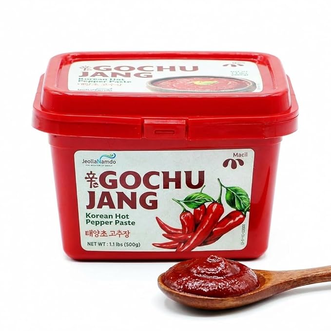 Maeil Spicy Korean Gochujang (고추장) Paste [Hot Pepper Paste], Traditional Fermented Chili Pepper, Perfect Jang Sauce for Dips and Marinades [Korean Chili] 500g