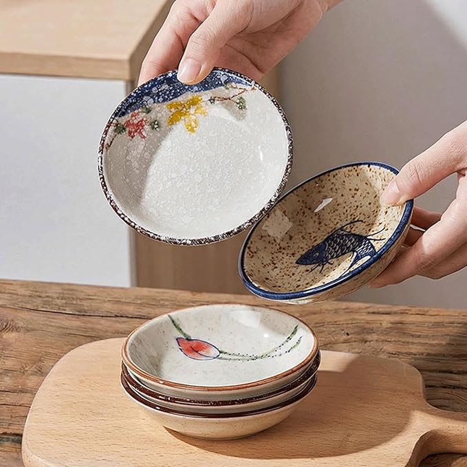 6PCS Sauce Dish, Ceramic Dipping Sauce Bowls,Small Bowl,Soy Sauce Dish Dipping Sauce Bowl,Sauce Plates Tiny Bowls for Condiments Sushi Dishes Soy Sauces Ketchup Snack Side Dishes Set of 6
