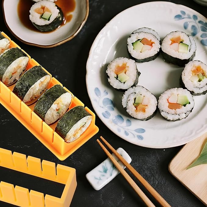 4Pcs Sushi Maker Sushi DIY Mold Set Round Sushi Maker Mold Simple Sushi Making Kit Sushi Tool Kitchen Accessories for Beginners Roller Mold Sushi Cutter