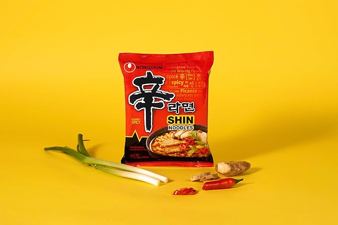 Nongshim Shin Ramyun Noodles, Spicy Korean Signature Instant Ramyun, Rich Beef Flavored Broth, Microwaveable, Korean Instant Noodles, 4.23 oz (Pack of 16), Packaging May Vary
