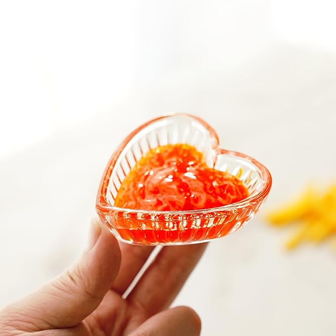 kanpura Mini Glass Bowls, Heart-shaped Prep Bowl, Dishwasher Safe, Pinch Bowls for Dipping Spices Sauce, Stackable, 2 oz, Set of 6, (Clear)