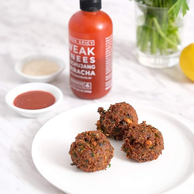 Weak Knees Super Spicy Gochujang Sriracha Hot Sauce - Bold Korean Gochujang Paste with Habanero Heat for Wings, Tacos & Marinades - Made in the USA - 10.5oz Squeeze Bottle