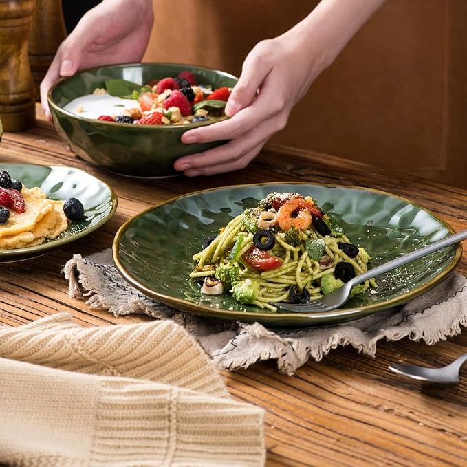 vicrays Ceramic Dinner Plates Set, 10.5 Inch, Set of 4, Round, Microwave, Oven, Dishwasher Safe, Porcelain Fluted Suitable for Steak, Pasta, Pizza, Home, Party, Restaurant (Green)