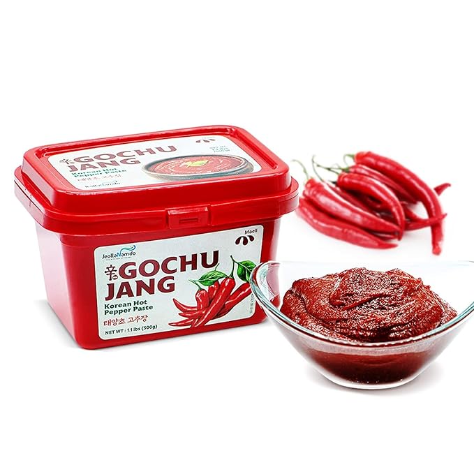 Maeil Spicy Korean Gochujang (고추장) Paste [Hot Pepper Paste], Traditional Fermented Chili Pepper, Perfect Jang Sauce for Dips and Marinades [Korean Chili] 500g