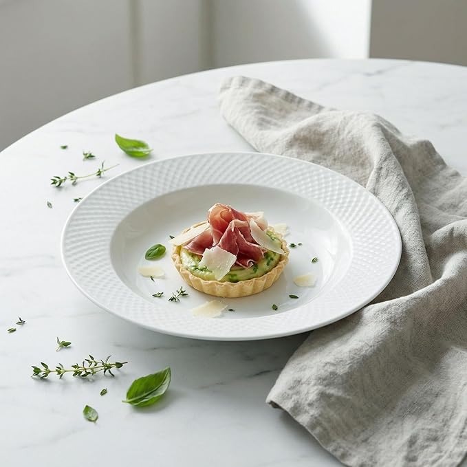 Ceramic soup bowl set of 4,10.1 ounce shallow bowl,White Dinner Bowls Plates,Porcelain wide-rimmed salad plate,Suitable for salads and pasta,Microwave and dishwasher safety