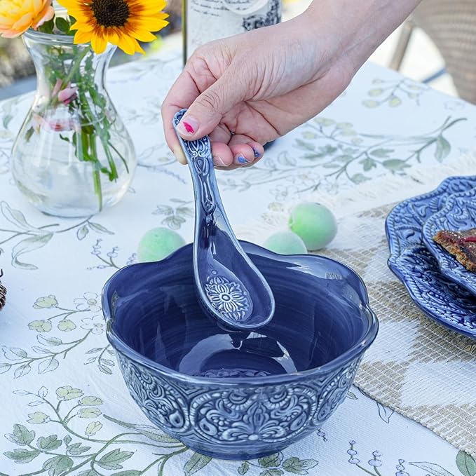 Sungmor Embossed Stoneware Fine Dining Dinnerware, Antique Baroque Style Porcelain 5.5 Inch Soup Spoons, Set of 4 Blue Ceramic Chinese Spoons, Asian Style Spoon for Miso Soup, Ramen, Dumpling