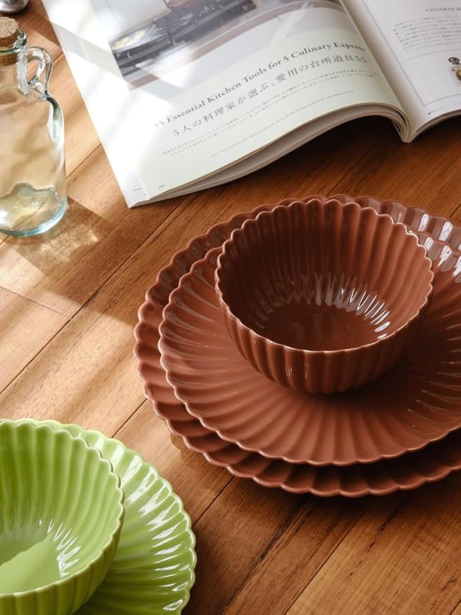 WENSHUO Daisy Dinner Plates Set of 6, 10.5-inch Round, Melted Caramel Color,Modern Ceramic Dinner Plate Set,Microwave/Dishwasher Safe, Scratch Resistant