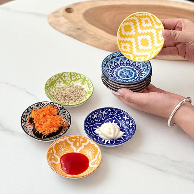 6PCS Sauce Dish, Ceramic Dipping Sauce Bowls,Small Bowl,Soy Sauce Dish Dipping Sauce Bowl,Sauce Plates Tiny Bowls for Condiments Sushi Dishes Soy Sauces Ketchup Snack Side Dishes Set of 6