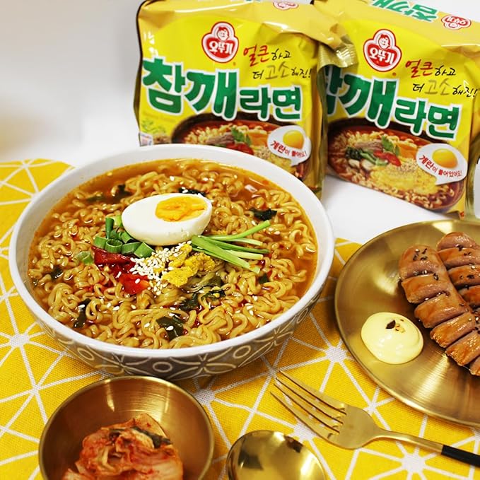OTTOGI Spicy Sesame Flavor Ramen – Korean Instant Noodle with Egg Block, Spicy Sesame Broth, 4.05 oz (Pack of 5)
