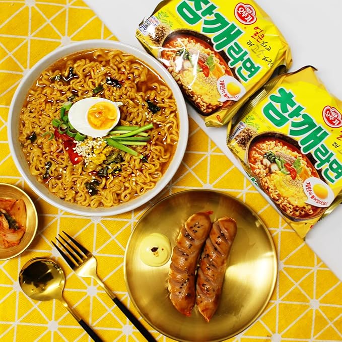 OTTOGI Spicy Sesame Flavor Ramen – Korean Instant Noodle with Egg Block, Spicy Sesame Broth, 4.05 oz (Pack of 5)