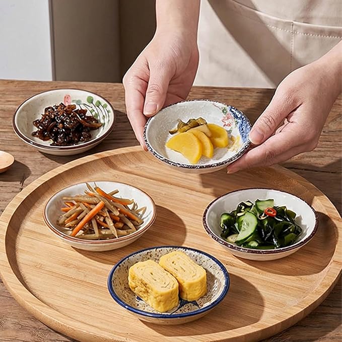 6PCS Sauce Dish, Ceramic Dipping Sauce Bowls,Small Bowl,Soy Sauce Dish Dipping Sauce Bowl,Sauce Plates Tiny Bowls for Condiments Sushi Dishes Soy Sauces Ketchup Snack Side Dishes Set of 6
