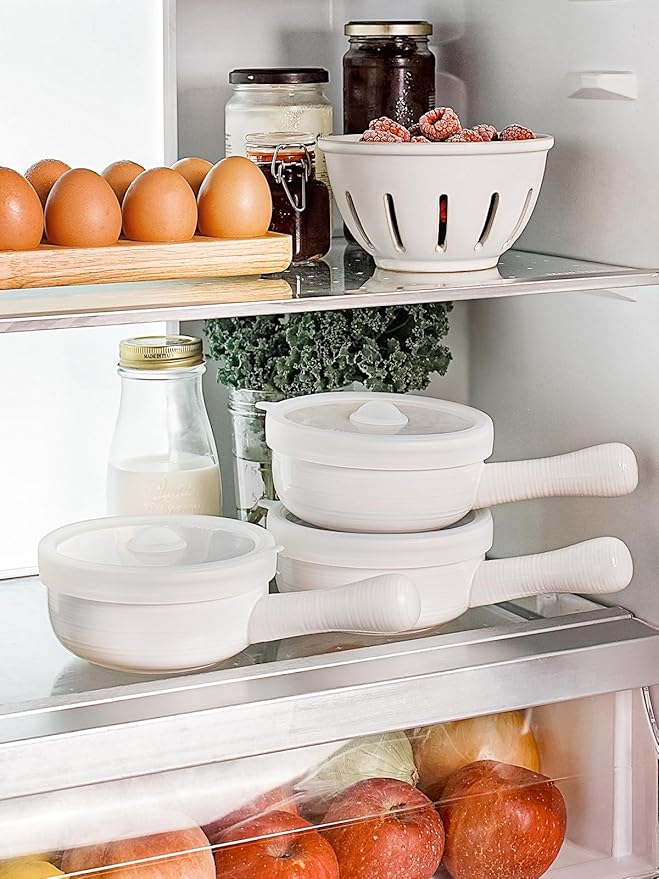 LE TAUCI Soup Bowls with Handles and Silicone Lids, 15 Oz French Onion Soup Bowls, Non-Toxic Ceramic Soup Crocks for Noodles, Stew, Cereal and Chilli, Oven Microwave Dishwasher Safe, Set of 2, White