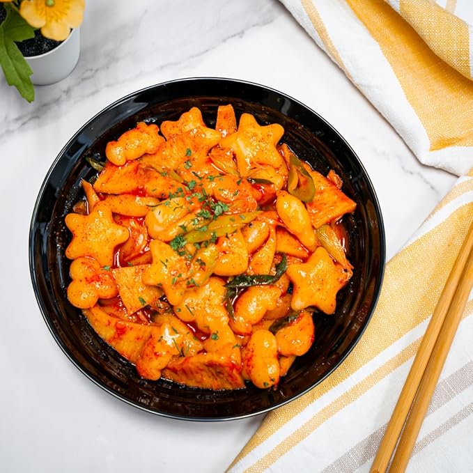 Korean Rice Cake, Tteokbokki, Fun-Shaped & Chewy, 1 Pack (2 Individual Package) Vegan, Non-GMO, Gluten-Free, Easy to Cook, 14.10oz per Pack (2 Pack) (14.1 OZ)