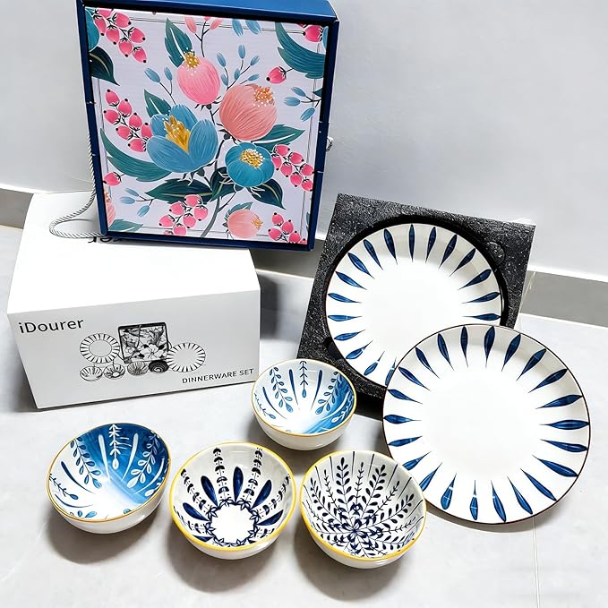 Ceramic Plates and Bowls Set, Japanese Style Dinnerware Set with Gift Box - Blue and White - 4 Rice Bowls and 2 Pasta Bowls - Kitchen Gifts for Women