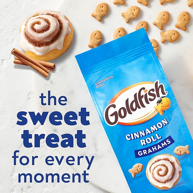 Goldfish Grahams Cinnamon Roll Baked Snack Crackers, 6.6 Oz Bag (Pack of 2)