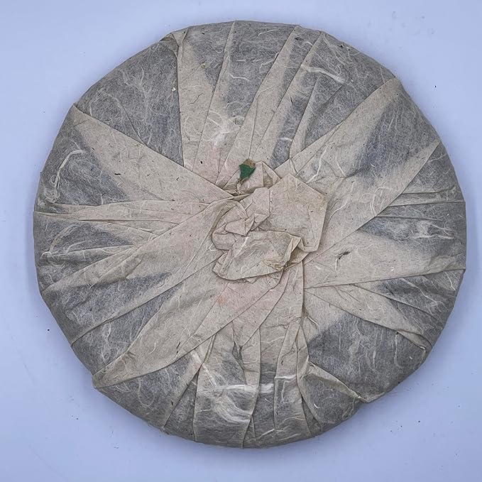 2004 Customized Collectibles Raw Pu-erh Tea Cake, 357g, from Yunnan