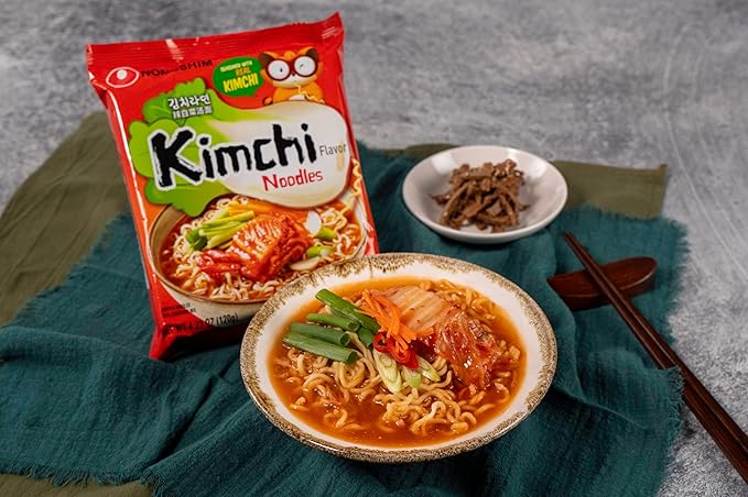 Nongshim Ramen Noodles, Gourmet Instant Ramen, Premium Microwavable Noodle Soup, Kimchi, 4.2 Ounce, (Pack of 32)