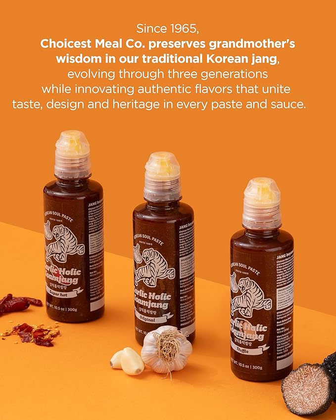 Korean Garlic Holic Ssamjang Squeeze Tube Vegan Gluten-Free Spicy and Sweet Seasoned Bean Paste for Korean BBQ Essential, Korean BBQ Dipping Sauce with Calamansi & Double Garlic - Vegan, Non-GMO, 10.1oz (300g)