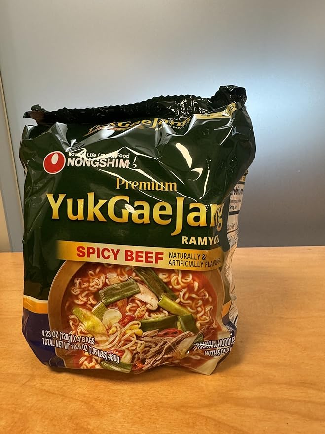 Nongshim YukGaeJang Spicy Beef, Ramyun Instant Noodles with Soup Mix, 4.32 oz (Pack of 4)