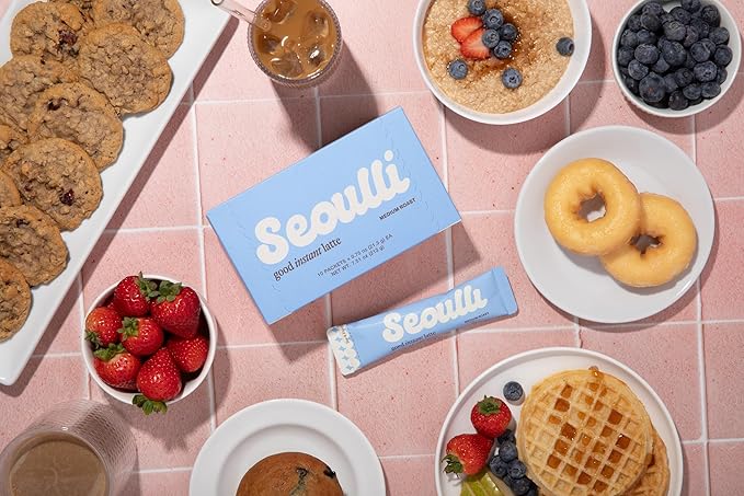 Seoulli Korean Instant Latte – Premium 3-in-1 Coffee Sticks with Arabica Beans, Real Milk-Based Creamer & Organic Brown Sugar – Smooth Medium Roast – 80mg Caffeine in each packet, Café-Style Instant Coffee Packets, 10 Packet