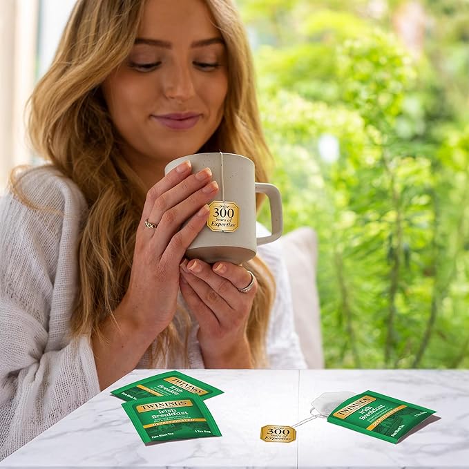 Twinings Decaffeinated Irish Breakfast Black Tea Individually Wrapped Bags, 20 Count (Pack of 1), Flavourful, Robust, Enjoy Hot or Iced, 20 Teabags