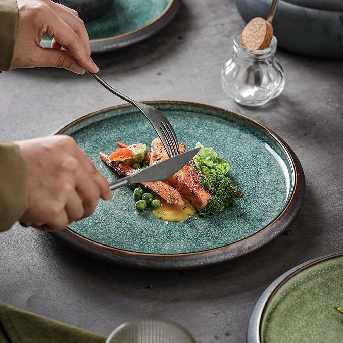 Uaral Dinner Plates, 10.5-Inch Ceramic Two-Tone Color Glaze Large Kitchen Plates - Set of 2 (Black and Blue)