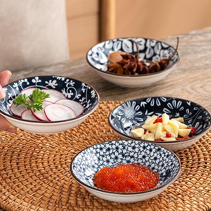 6PCS Sauce Dish, Ceramic Dipping Sauce Bowls,Small Bowl,Soy Sauce Dish Dipping Sauce Bowl,Sauce Plates Tiny Bowls for Condiments Sushi Dishes Soy Sauces Ketchup Snack Side Dishes Set of 6