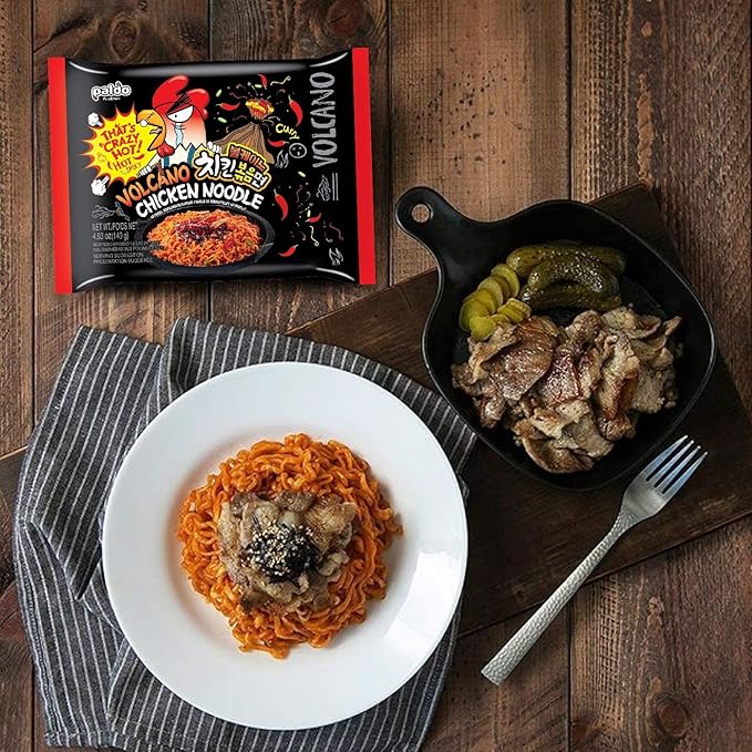 Paldo Fun & Yum Volcano Extremely Hot & Spicy Stir Fried Chicken Instant Noodles, Pack of 8, Soupless Original Korean Ramyun, Spicy Ramen Challenge, Chicken Bokkeummyun, 볼케이노 치킨볶음면 140g (4.93 oz) x 8