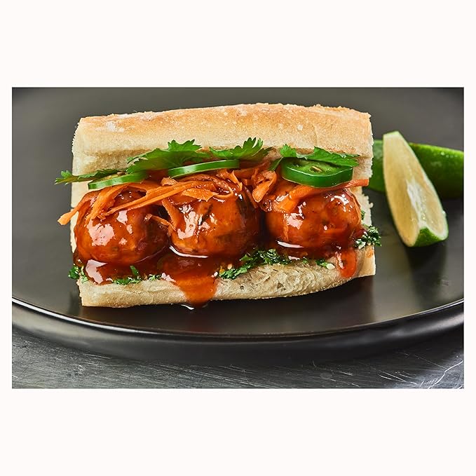 Ventura Foods Sauce Craft Honey Sriracha Sauce with Sweet Heat, Versatile and Globally Inspired Spicy Sauce for Food Service, Wings, Sandwiches and Dipping, 0.5 Gallon