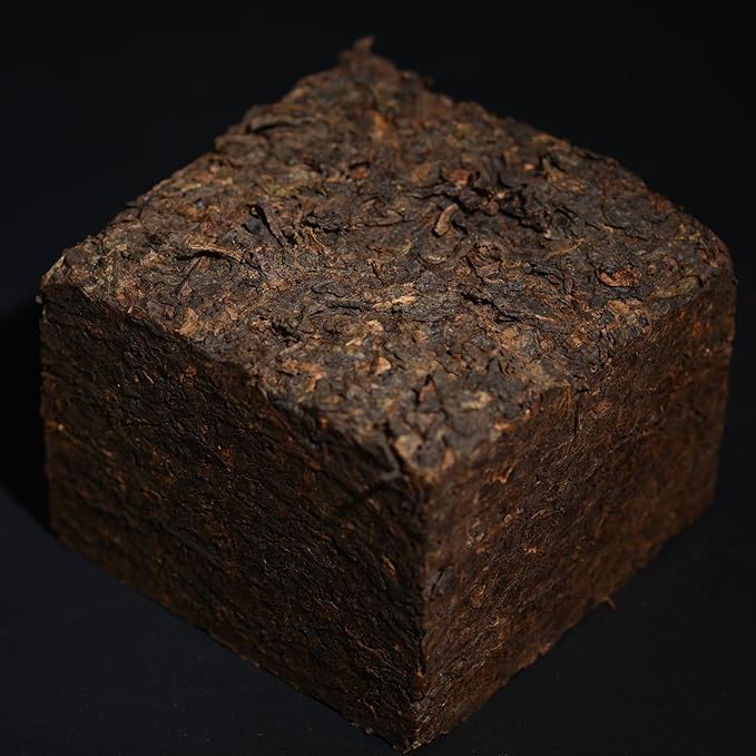 Dian Mai Seal of Emperor series Pu'er tea,processed in 2007 by 300 years old tea tree leaves, 500 grams cubic brick（1.1lb）