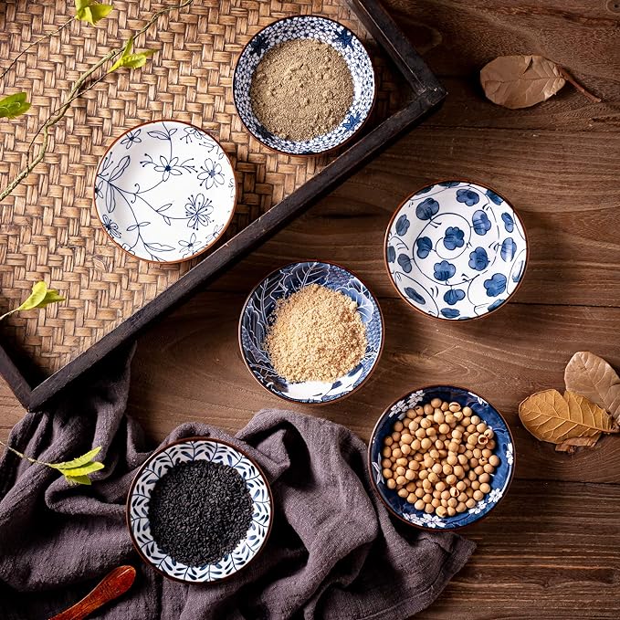 Japanese Style Ceramic Dipping Bowls,4'' Side Dishes Soy Sauce Dish for Sushi Dip,Snack,3 Oz Small Blue and White Pinch Bowl for Kitchen Prep - Set of 6 (4 inch)